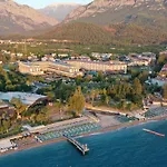 Crystal De Luxe Comfort Collection Kemer