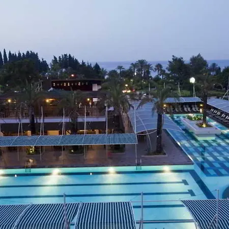 Crystal De Luxe & 5* Kemer