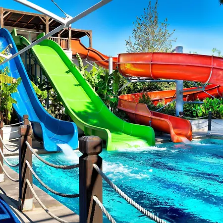 אתר נופש Crystal De Luxe Comfort Collection 5*