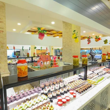 Crystal De Luxe & 5* Kemer