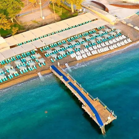 リゾート Crystal De Luxe Comfort Collection 5*