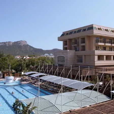 Θέρετρο Crystal De Luxe & Κεμέρ