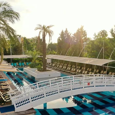Resort Crystal De Luxe Comfort Collection 5*