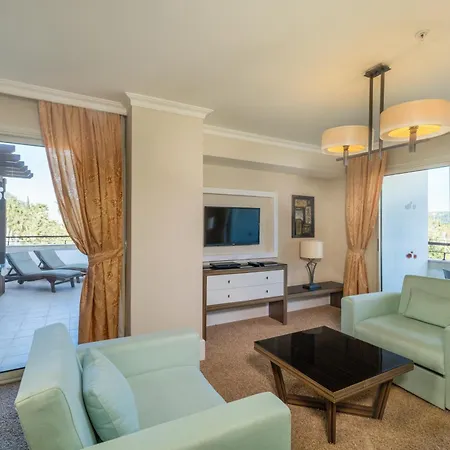 Ośrodek wypoczynkowy Crystal De Luxe Comfort Collection 5*